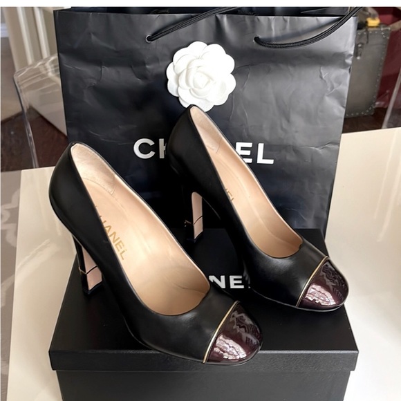 Chanel shoes - Picture 4 of 5